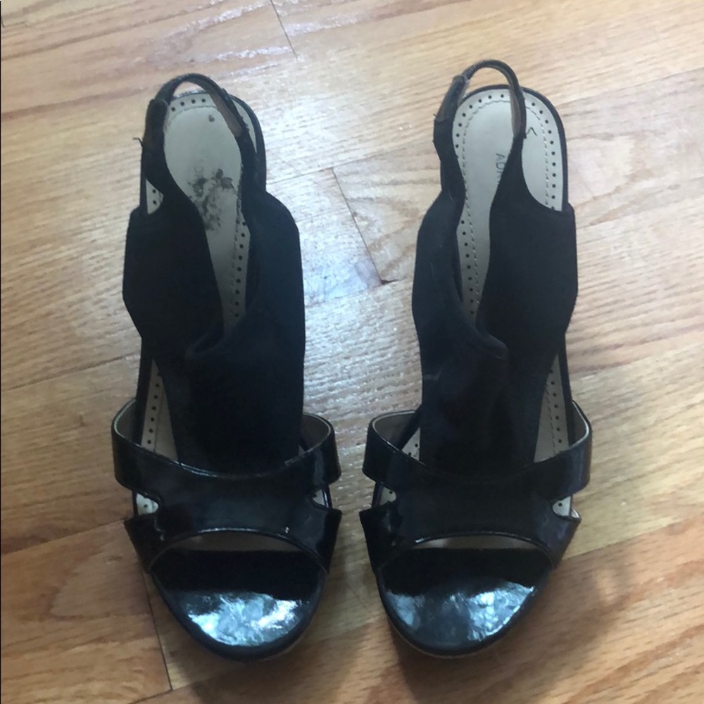 Adrienne Vittadini black open toe shoes